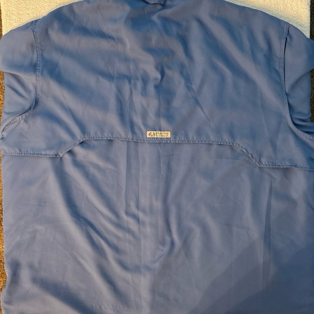 Realtree Men's Light Blue Casual Button Down Shirt - Picture 4 of 4